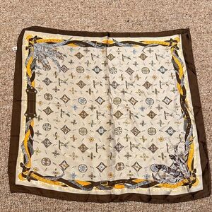 AMAZON Square Neck Tie, Brown and Yellow